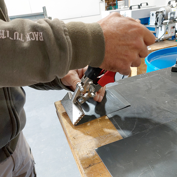 MALCO REDLINE HAND SEAMER WITH FORGED JAWS - Image 5